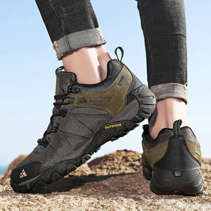 HIKEUP Men’s Non-Slip Breathable Hiking Shoes
