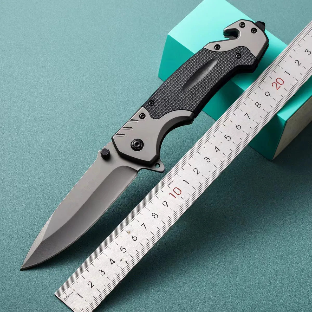 Outdoor Tactical Folding Survival Knife