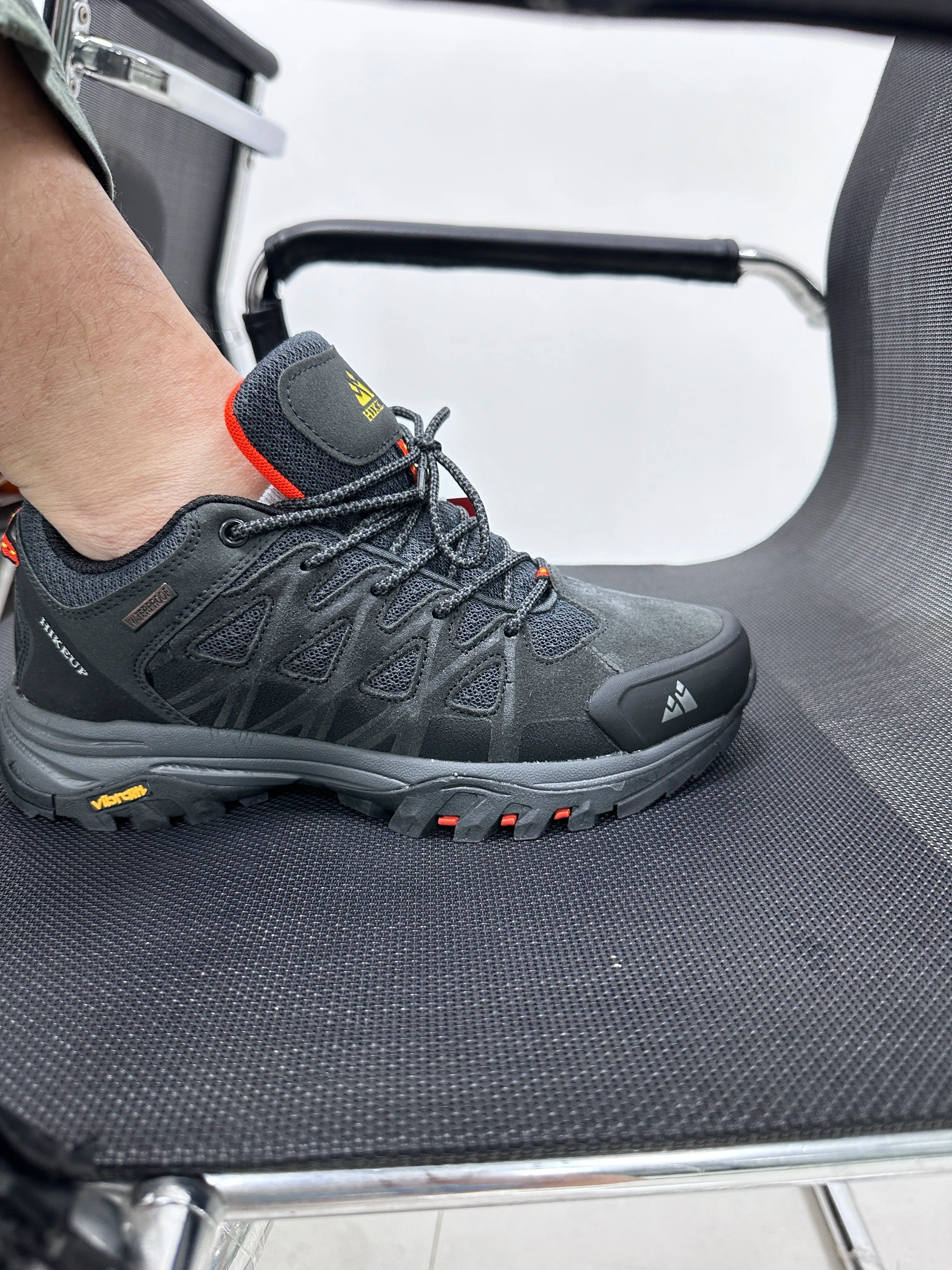 HIKEUP Men’s Breathable Hiking Shoes