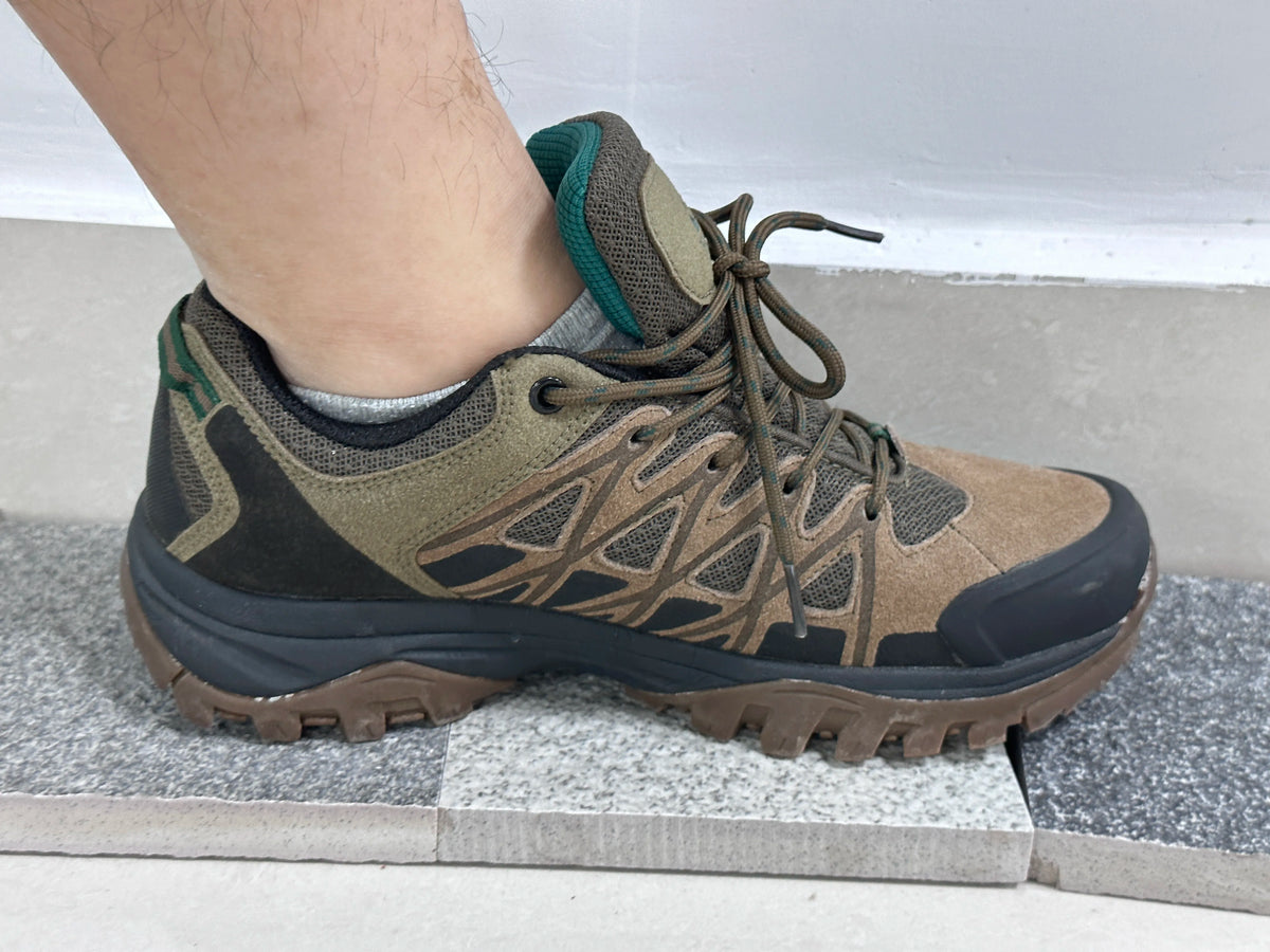 HIKEUP Men’s Breathable Hiking Shoes
