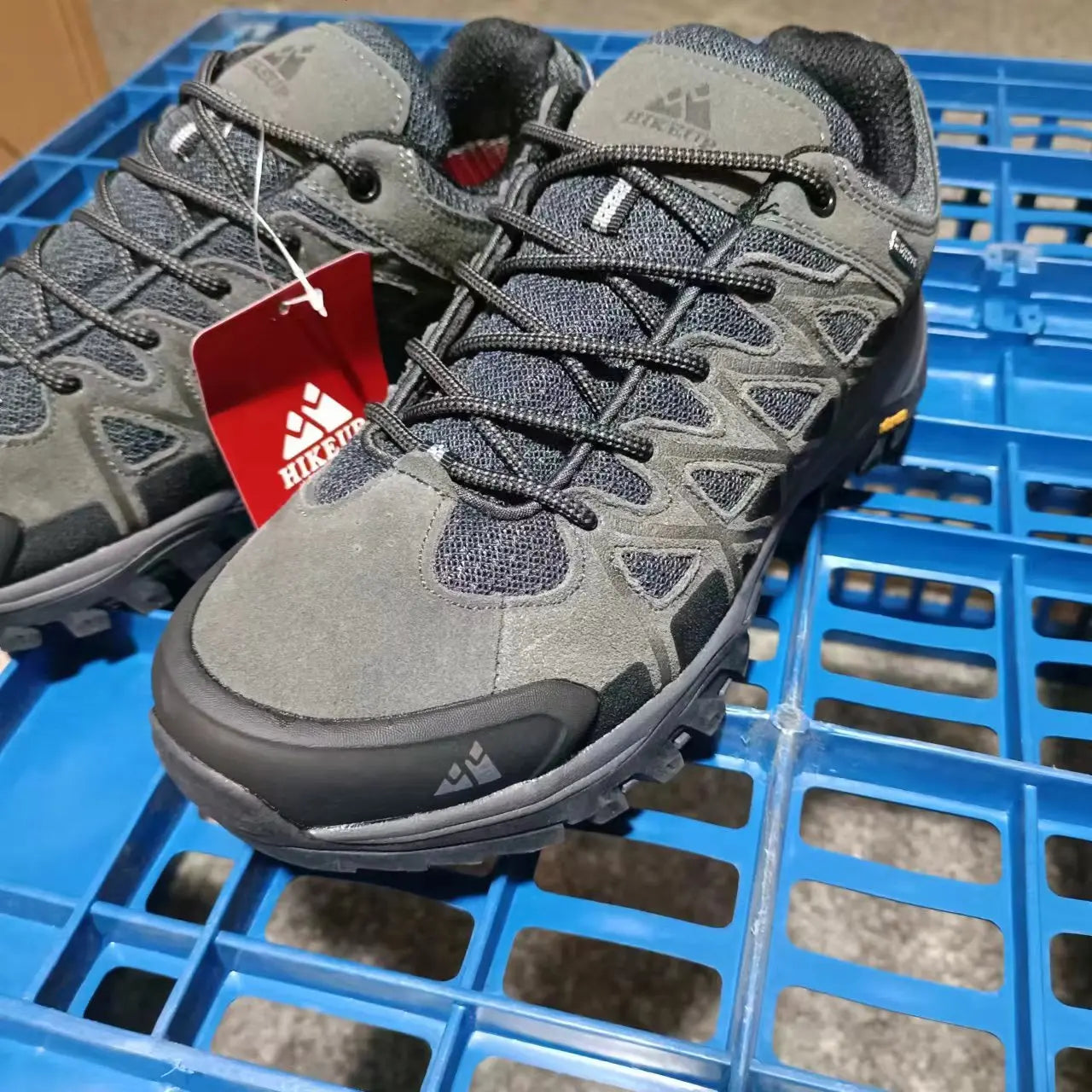 HIKEUP Men’s Breathable Hiking Shoes