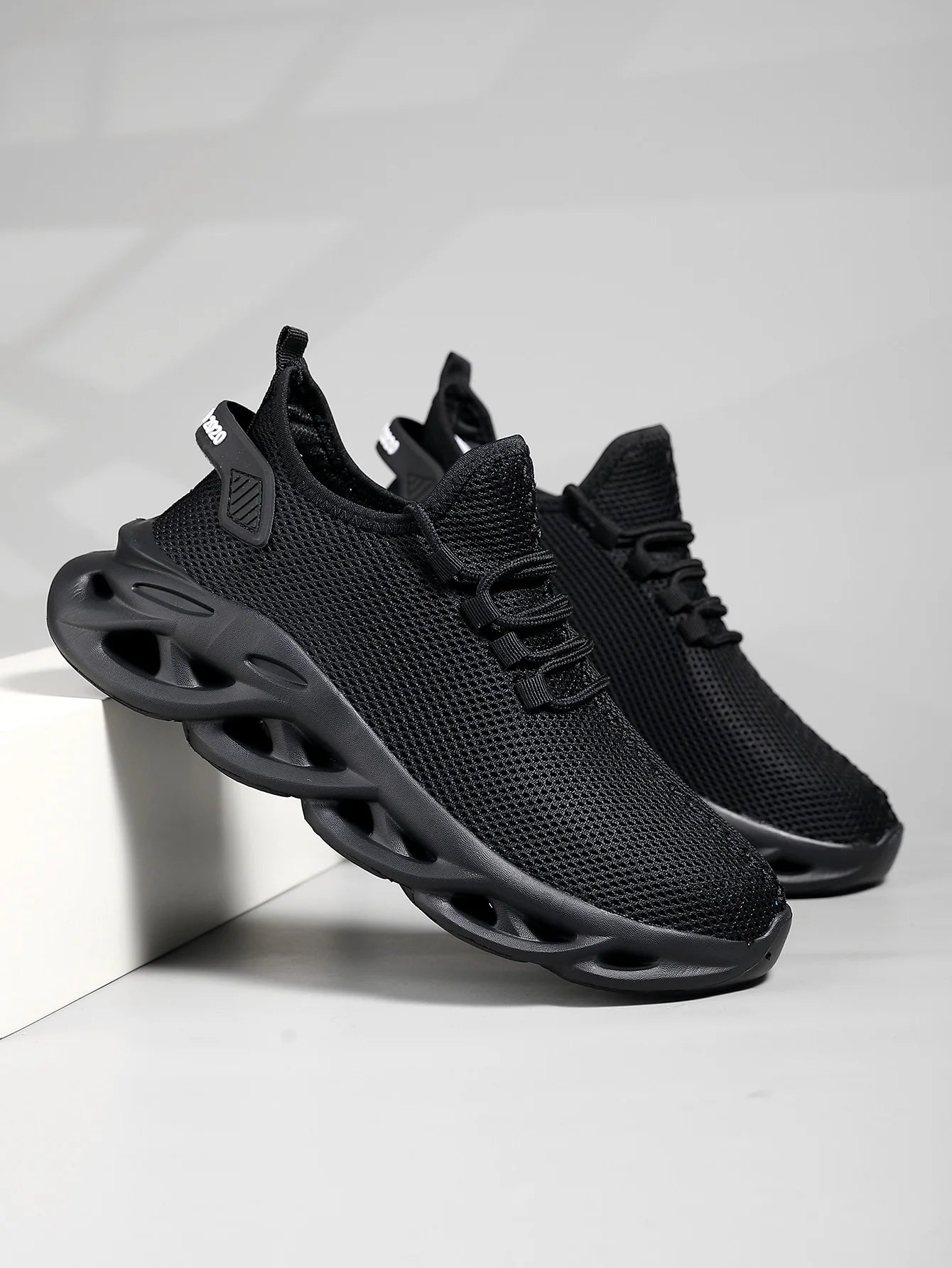 Unisex Breathable Mesh Running & Casual Sneakers
